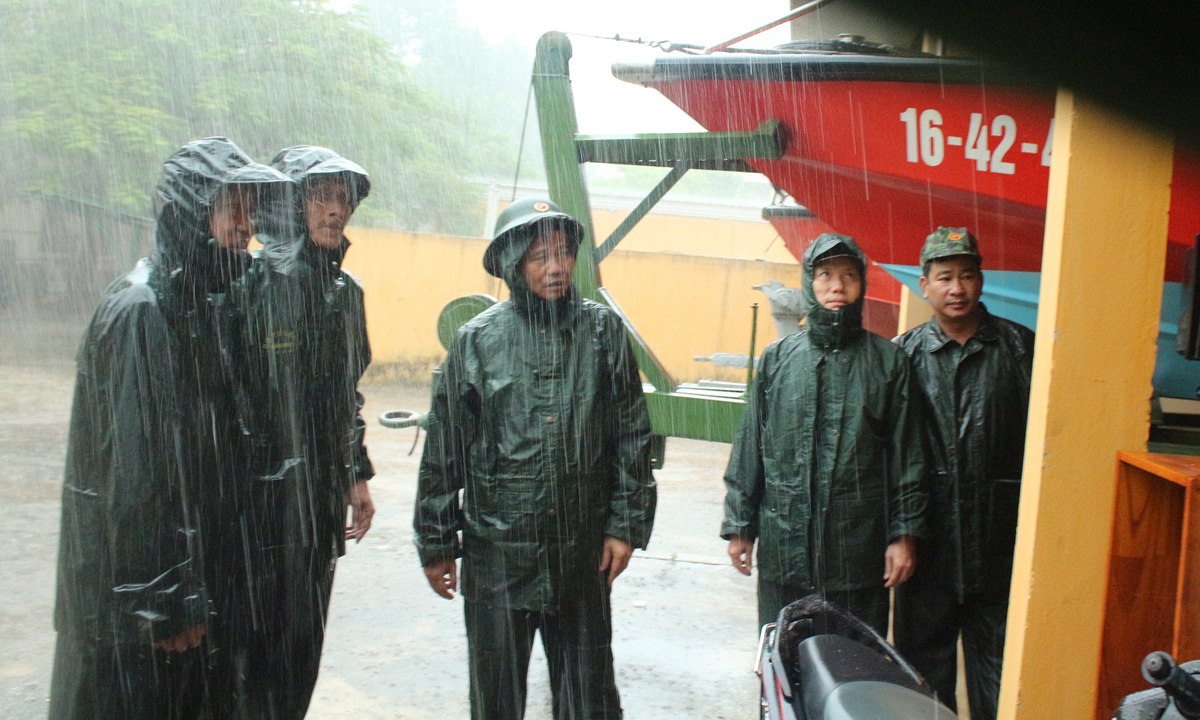 Quân khu 5 kiểm tra công tác ứng phó, khắc phục hậu quả thiên tai